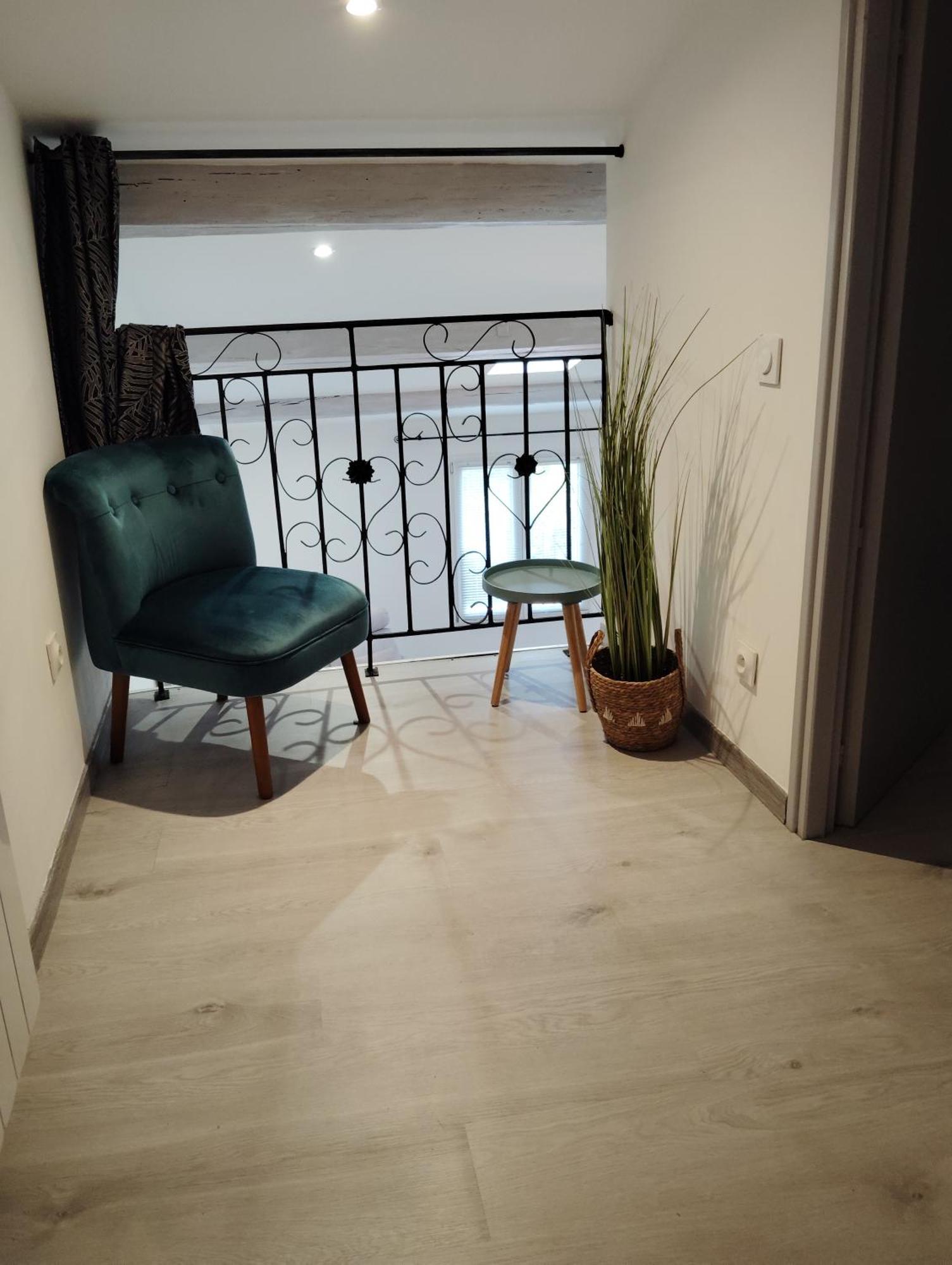 Maison Chez Marthe Le Muy Extérieur photo